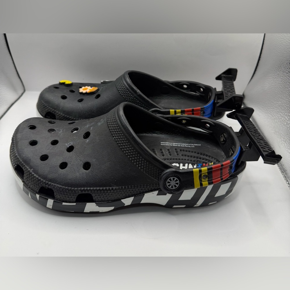 NASCAR Crocs Classic Clog Shoes Slip On Racing Jibbitz Men's Size 6 Women’s 8